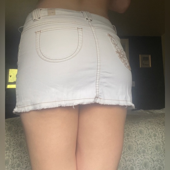 Vintage Jordache Mini Skirt - Picture 3 of 9